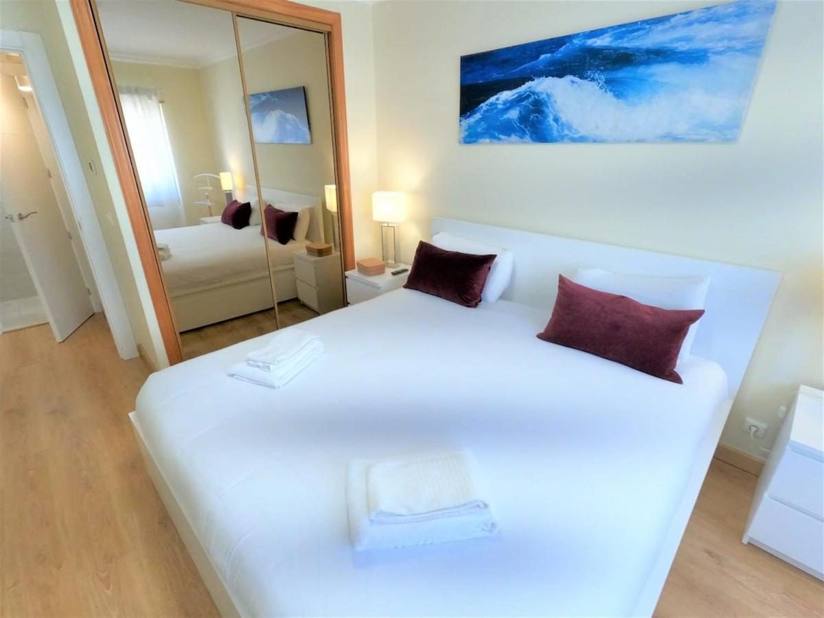 Carnaxide Modern T1 Apartment W Balcony In Carnaxide Oeiras Lisbon Eksteriør billede