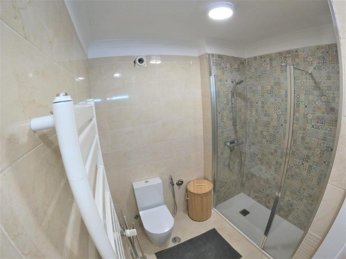 Carnaxide Modern T1 Apartment W Balcony In Carnaxide Oeiras Lisbon Eksteriør billede